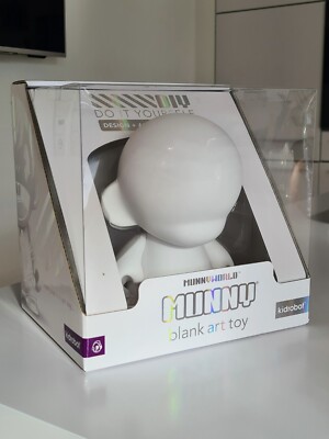 MUNNYWORLD - Munny 7'' Blank Art Toy 18 cm - KIDROBOT KID15322 Neu & OVP