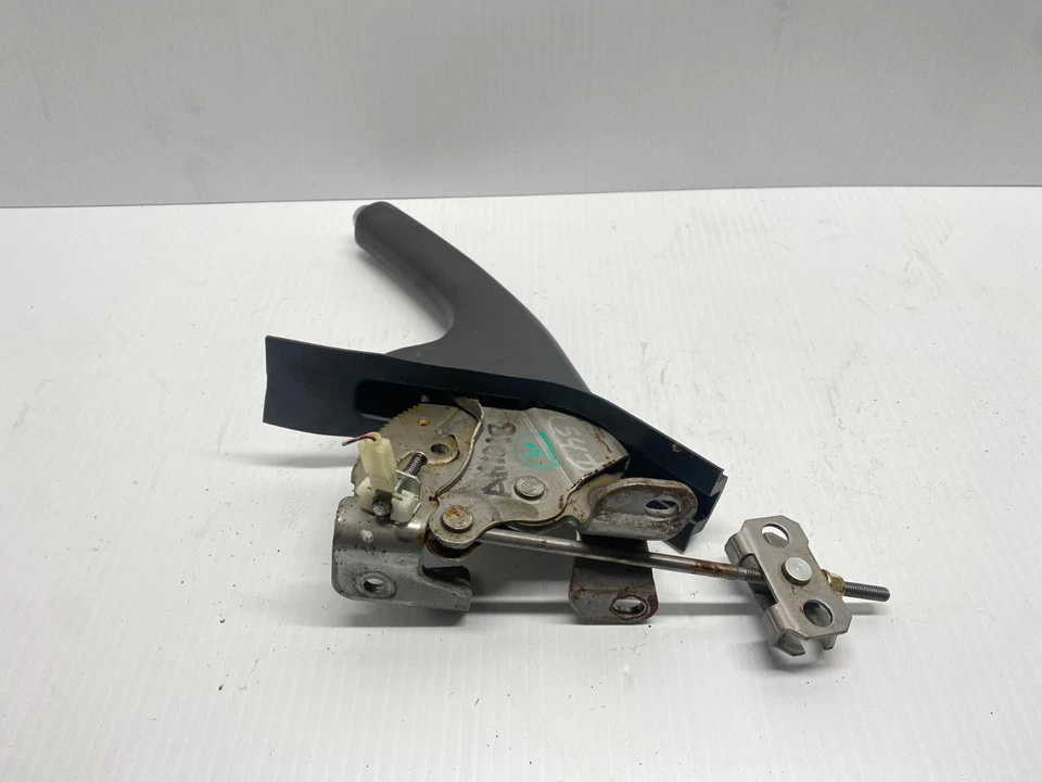 Suzuki Grand Vitara 2005-2006 y XL-7 palanca de freno de estacionamiento manual - OEM Foto 2 de 4