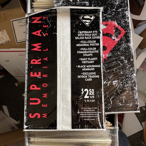 Superman 75 2 Each In Black Plastic - Foto 2 di 3