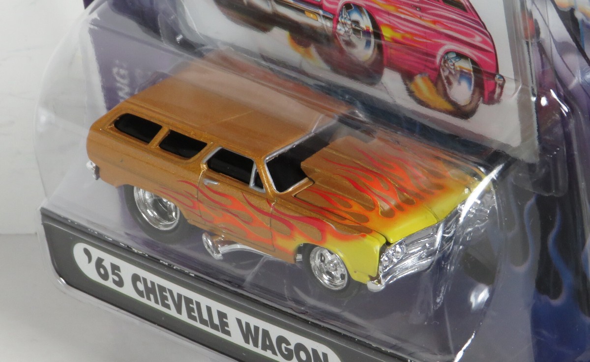 Muscle Machines 1965 Chevy Chevelle Station Wagon 1/64 Die