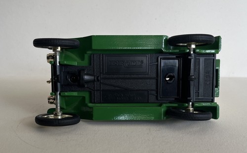 ERTL 1913 FORD Model T Delivery Truck Publix Die-Cast Metal Bank 1994 Edition - Picture 6 of 6