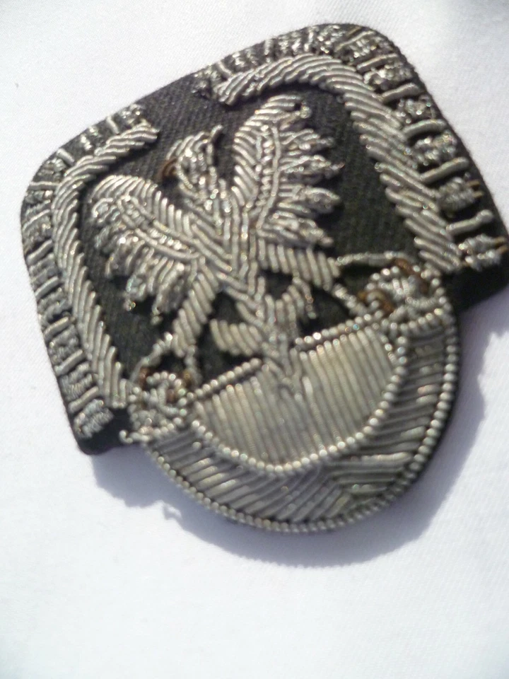 WW2 Poland Polish Army Cap Badge White Bullion Wire on Black Hand Made Vintage - Image 3 of 4
