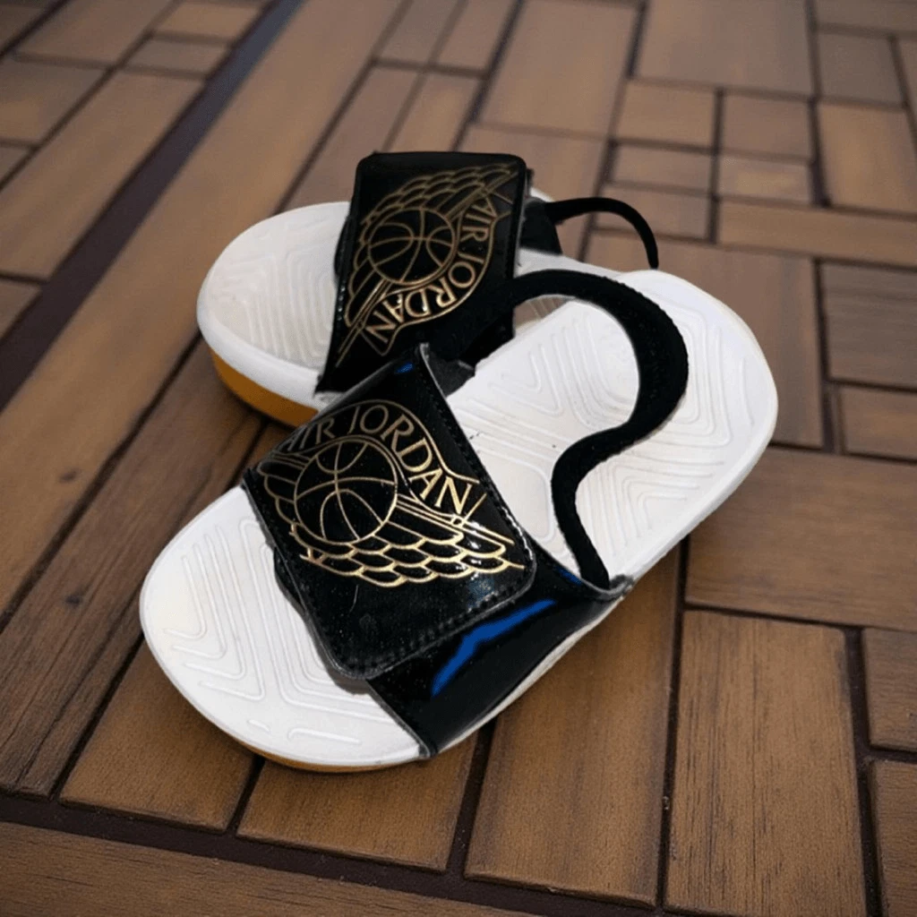 NIKE Scivoli neonato Jordan Hydro 7 TD 'Black Metallic Go taglia 9 C