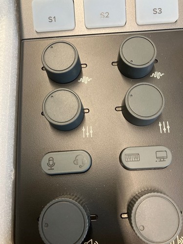 MIXER AVEC SAMPLER POUR LE STREAMING MACKIE MCASTER STUDIO - STOCK B - Picture 14 of 15