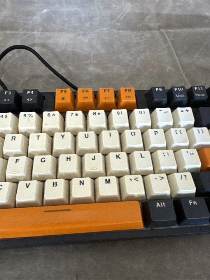 HAVIT KB487L Mechanical PC Keyboard Red Switch 89 Keys (Black/Orange/White) - Image 3 of 4