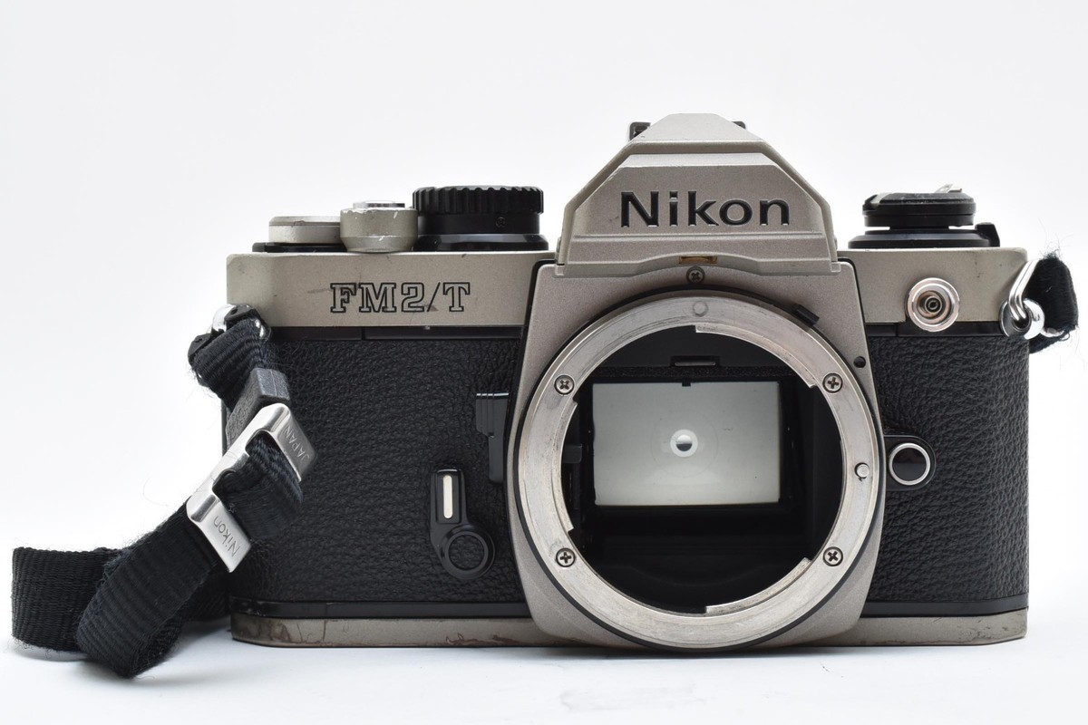 Nikon FM2/T フィルムカメラ Nikon FM2T(titanium) 35mm SLR Film Camera Body Only for sale