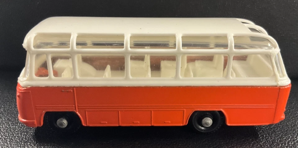 VTG 1965 Lesney Matchbox #68 Mercedes Coach Bus DIE-CAST Toy 1-75 Series NICE! - Image 2 of 4