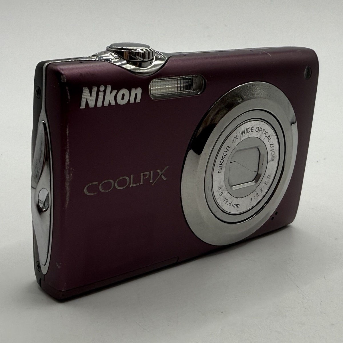Nikon COOLPIX S3000 12.0MP Plum Compact Digital Camera For Parts