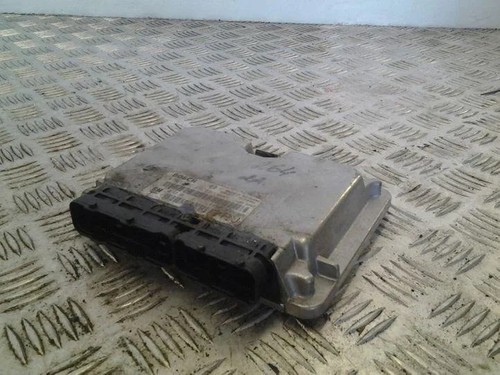 OPEL ASTRA H Furgon L70 Motorsteuergerät ECU 24417198 0281010273 22231068