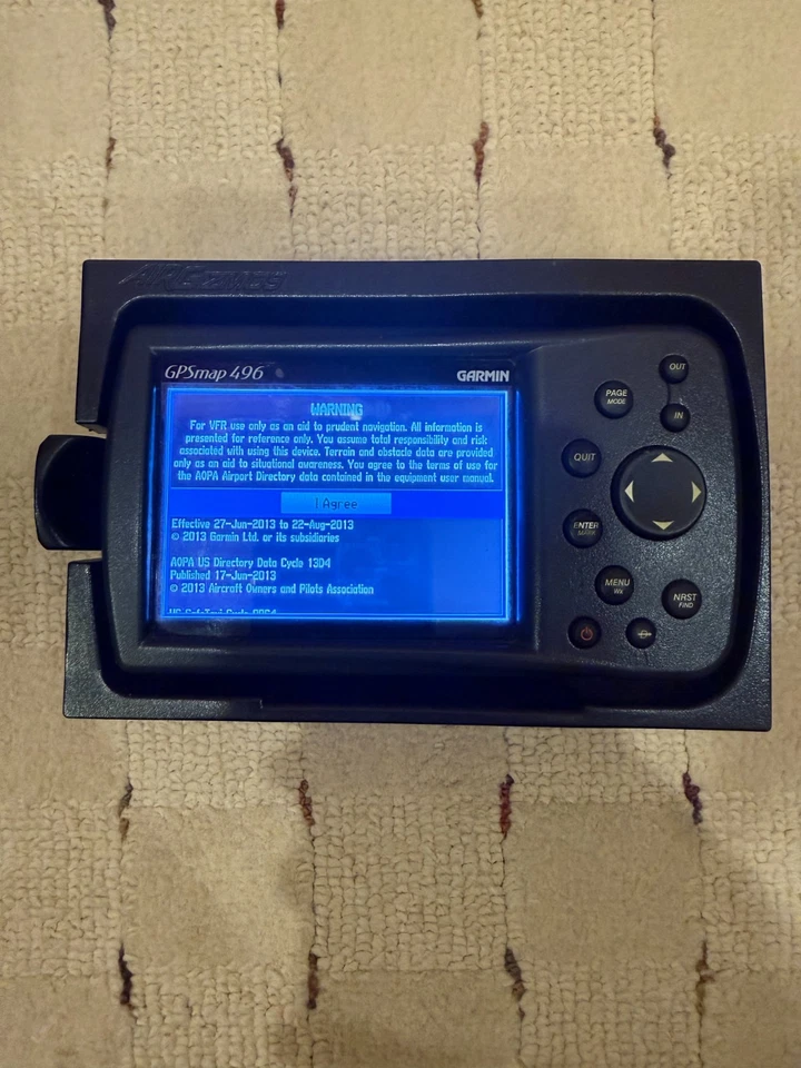 Garmin GPS MAP 496 with antenna  - Image 2 of 4