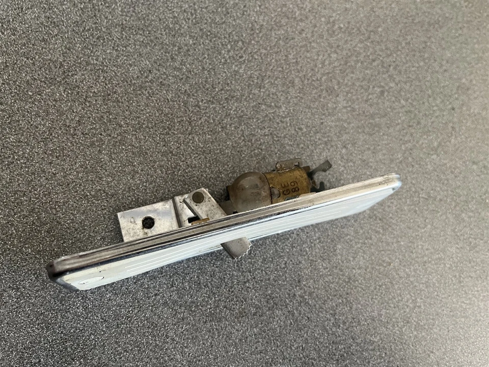 1965 1966 Buick LeSabre Wildcat Electra Map Light Dash OEM 65 66  - Image 2 of 4