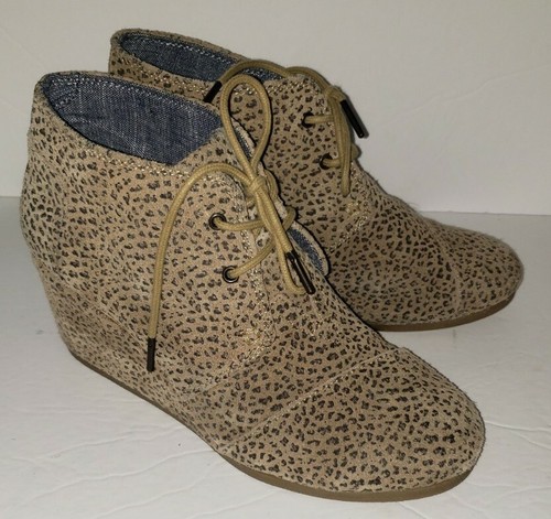 TOMS khaki Gray Cheetah animal Dot 