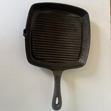 Cajun Classic Ribbed Skillet cast iron 9.5&rdquo;X1.5&rdquo; used
