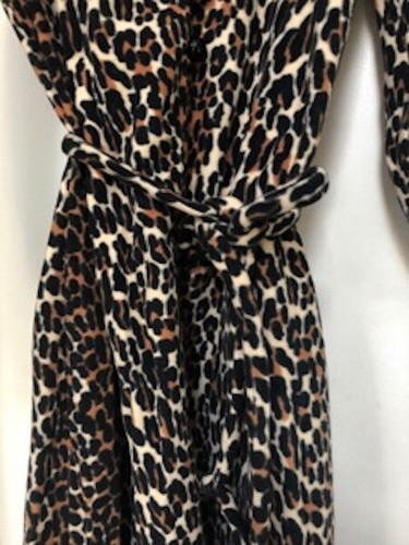 Vintage Vanity Fair Velveteen Leopard Print Robe. Size 8. Circa 1950’s - Picture 2 of 4