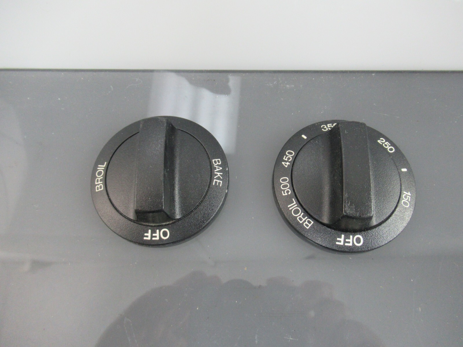 Whirlpool Oven Knob Replacement Set 3183106 3183109-image