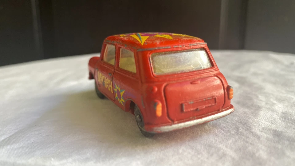 De colección Corgi Toys Morris Mini-Menor Mostest Pop Art Hecho en GT Gran Bretaña Foto 3 de 4