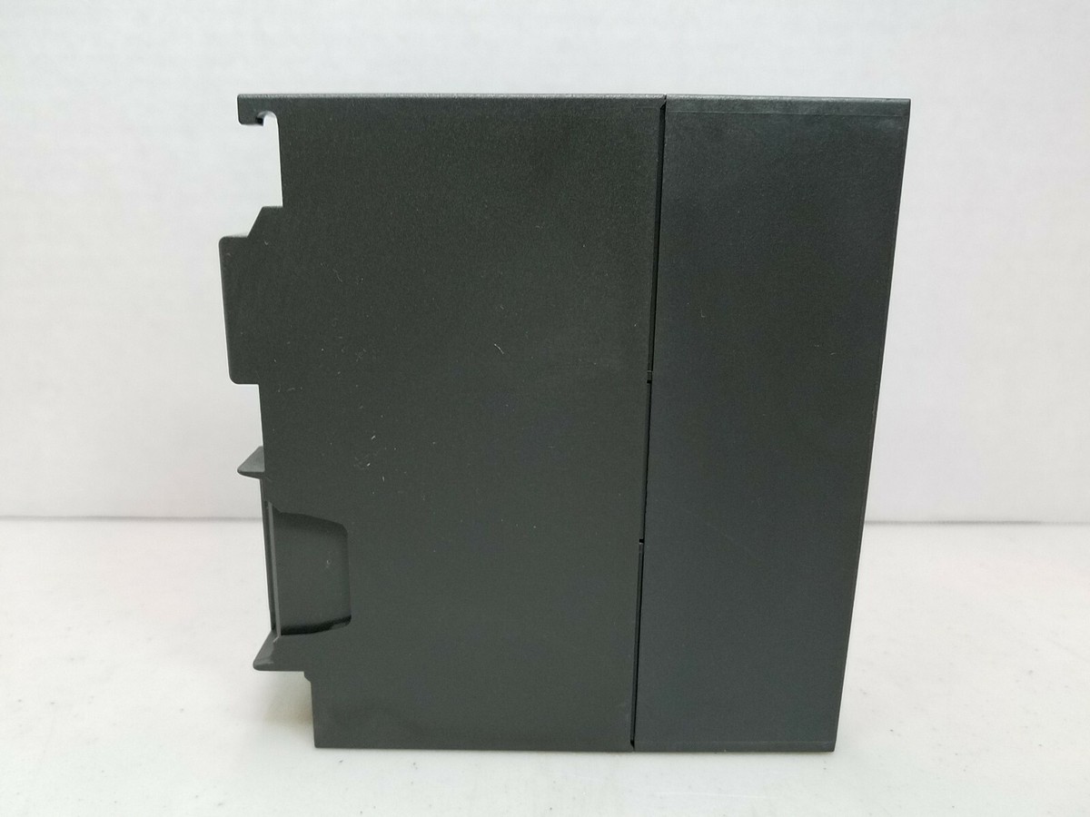 Modulo Ingresso/uscita Siemens S7-300 SM 323, 6ES7323-1BL00-0AA0, Surplus In Scatola Aperta