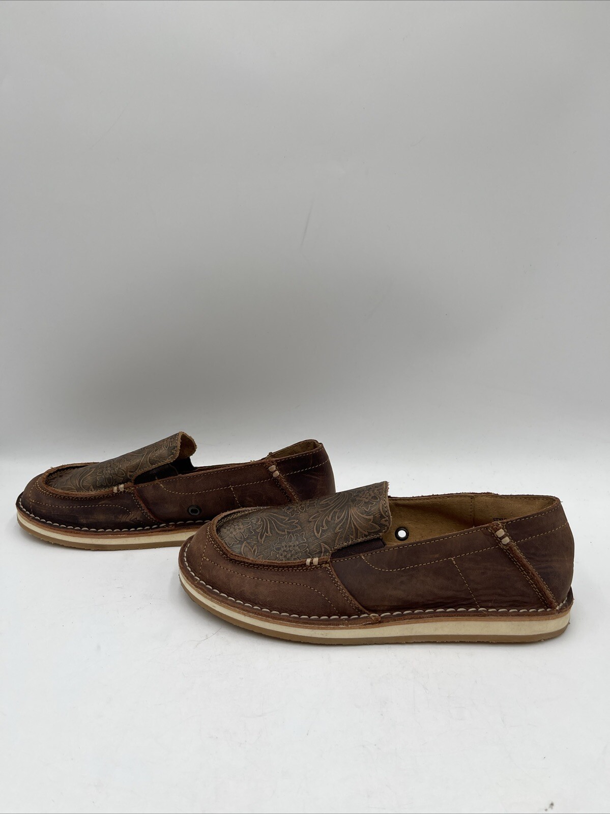 RANK 45 Women's Amberlin Textured Print Pull On Casual Shoe Brown Size 7