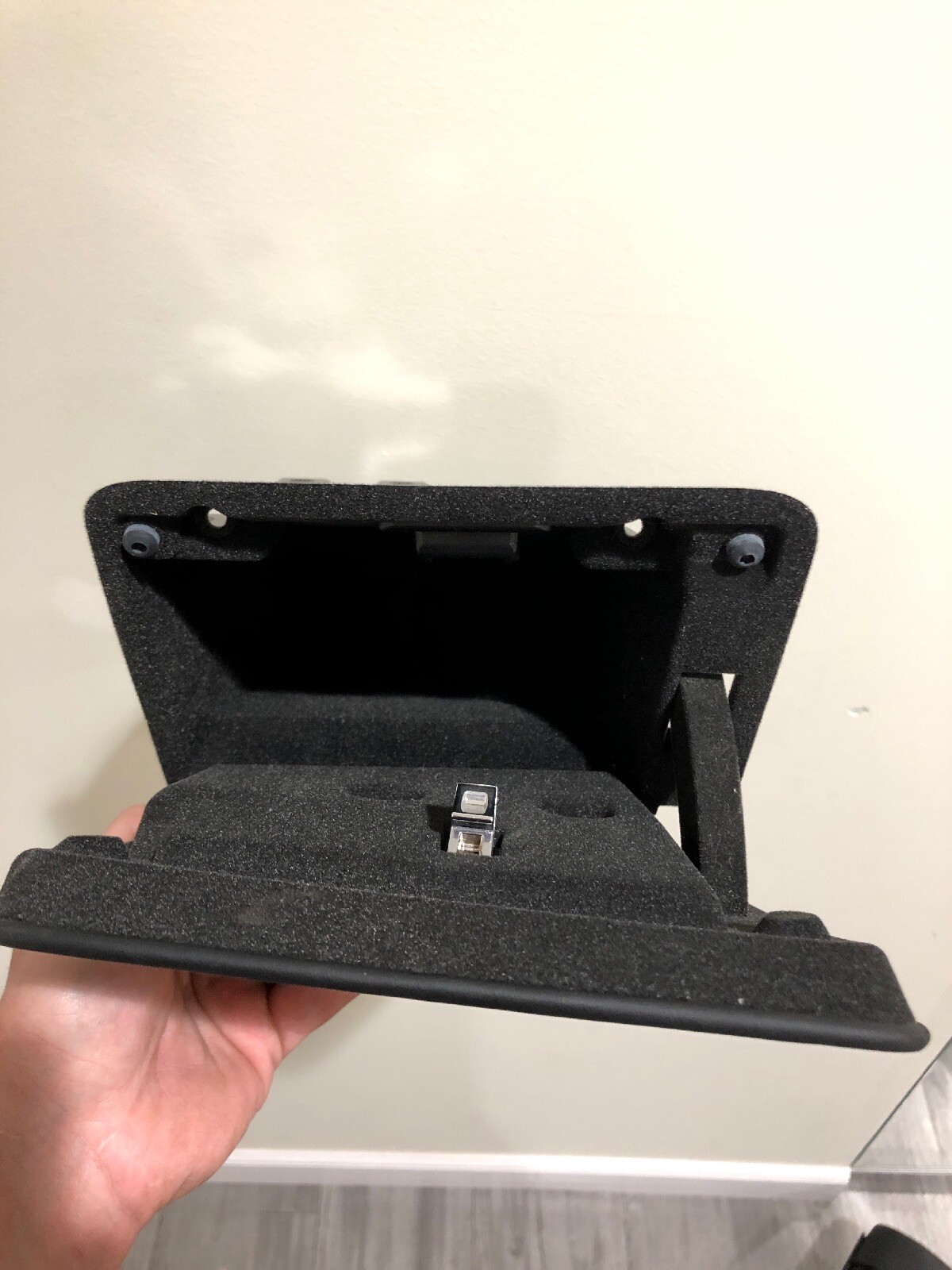 2014 2015 2016 2017 Maserati Ghibli SQ4 Left Driver Side Box Storage OEM