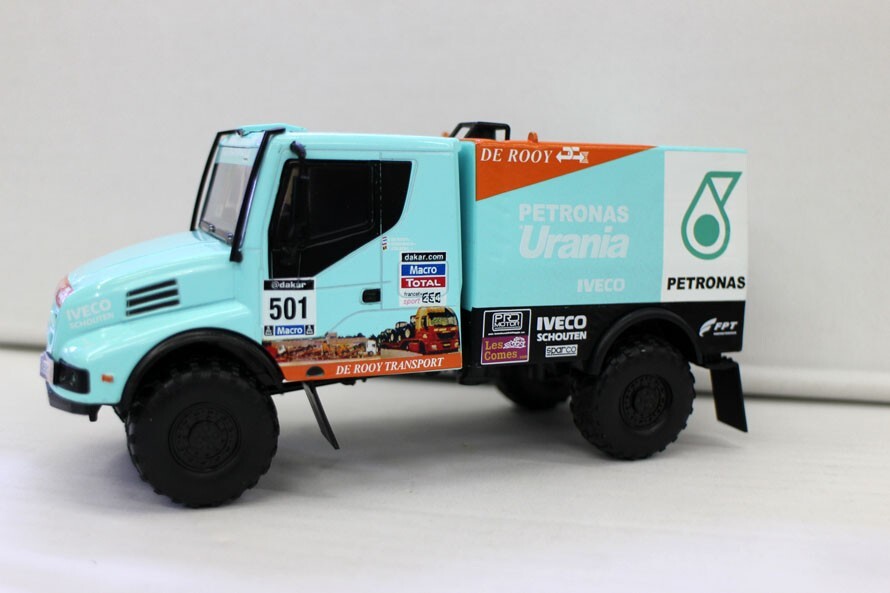 DAKAR Colloction 1/43 Scale IVECO Powerstar 2014 Truck Diecast