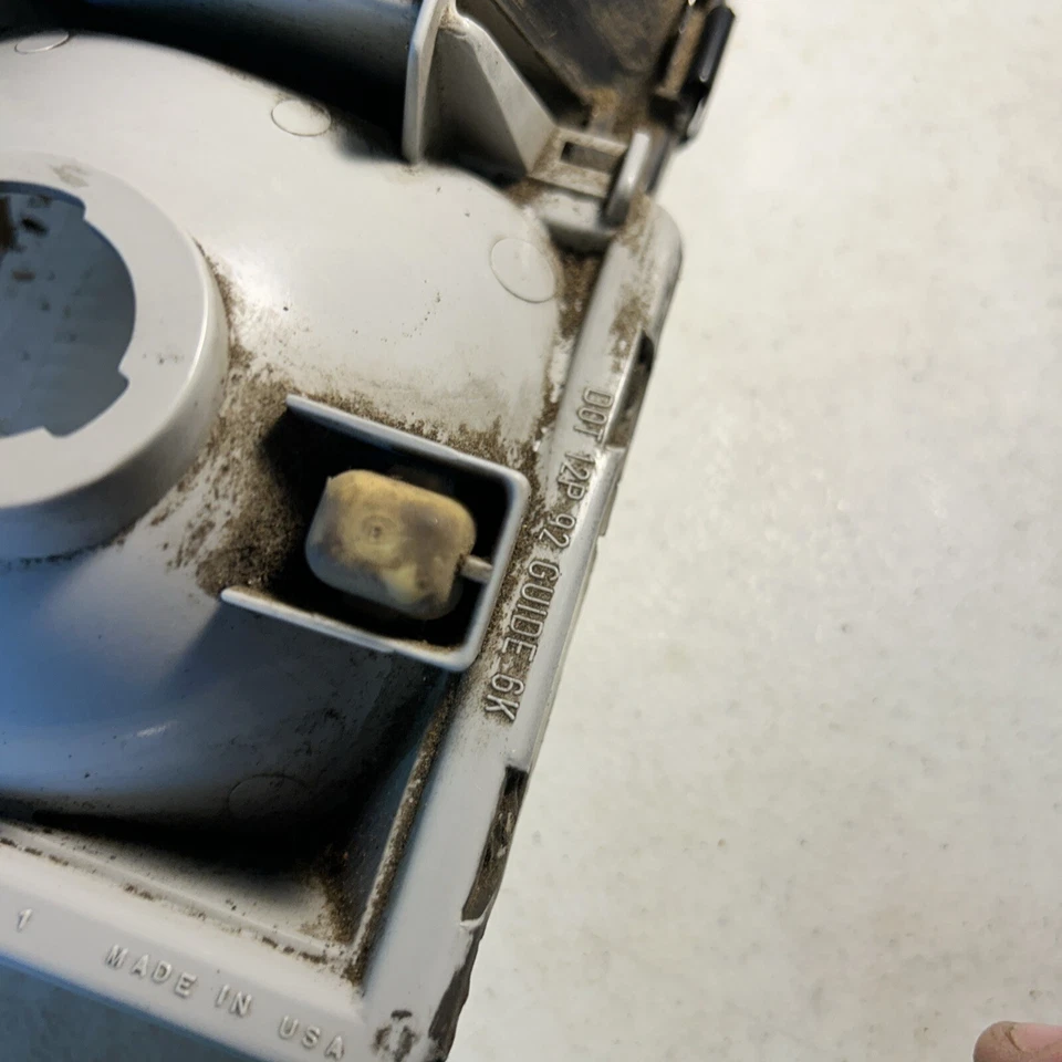 1992-1997 Cadillac Seville Right Headlight Assembly w HID Bulbs +bucket - Image 3 of 4