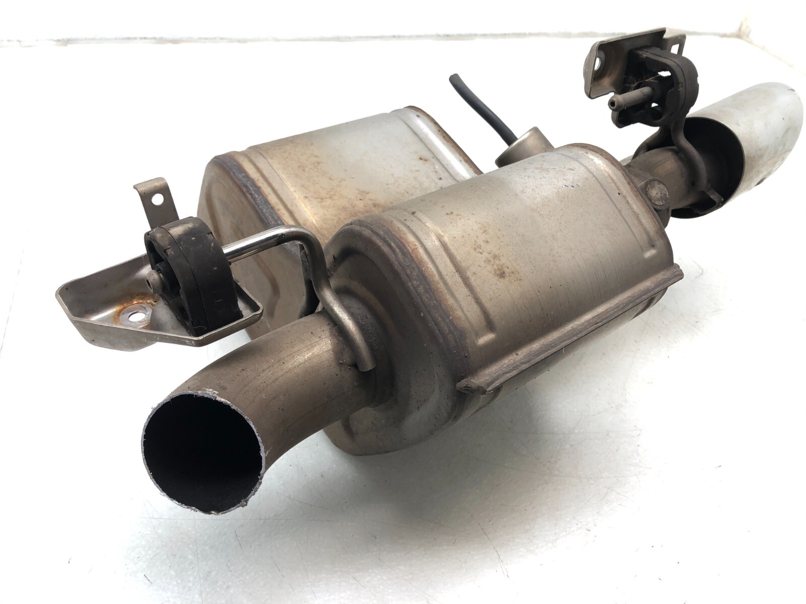 2014-2021 MASERATI GHIBLI 3.0L V6 RIGHT EXHAUST MUFFLER BAFFLE TIP SILENCER OEM.