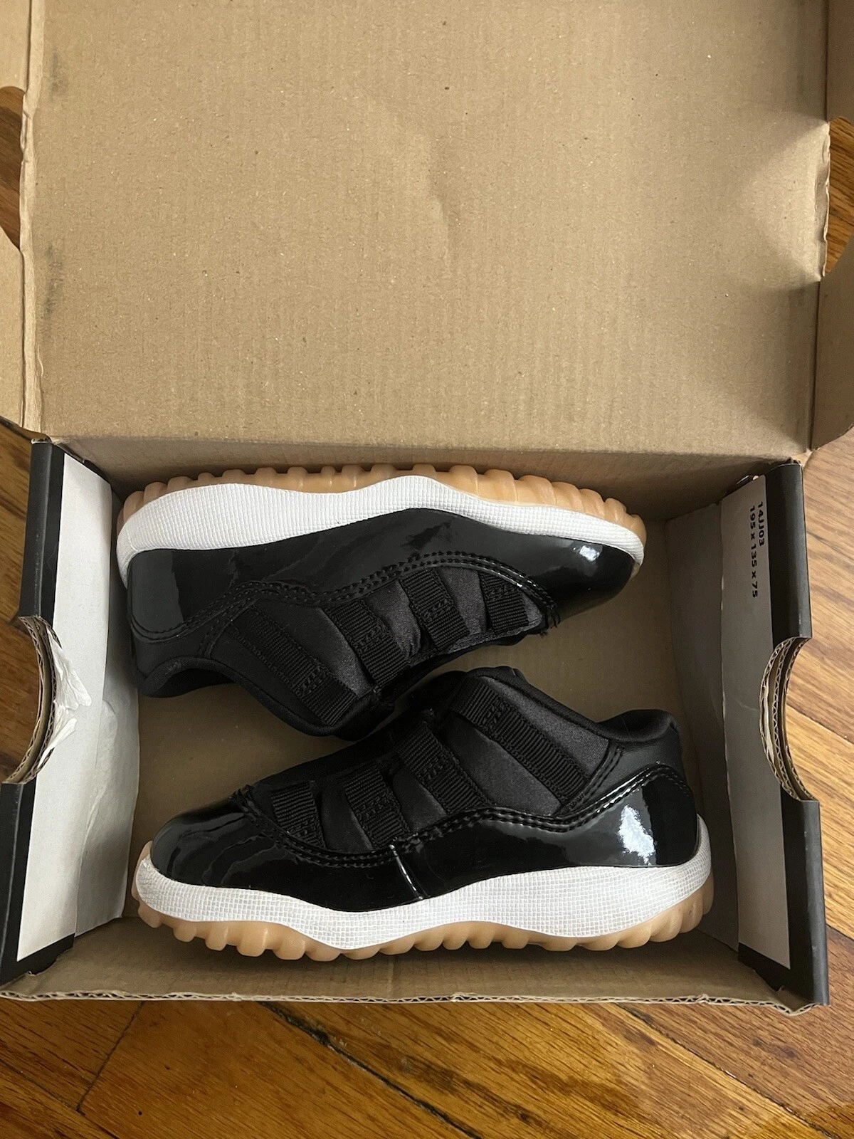 JORDAN 11 RETRO LOW TD 'CORALLO SBIANCATO' 7C