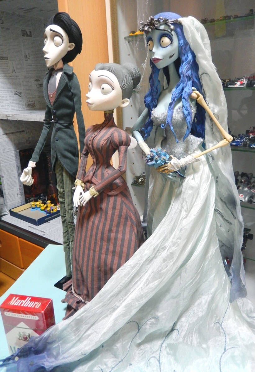 Corpse Bride Emily Victor Victoria Collection Doll JUN PLANNING