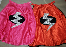 2 girls PRETEND PLAY HALLOWEEN WEAR CAPES red bold pink boys/girls 1 size fun 