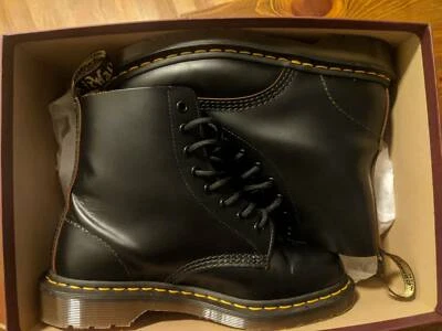 gumtree doc martens