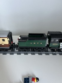 USED INCOMPLETE LEGO Advanced Models: Emerald Night (10194)