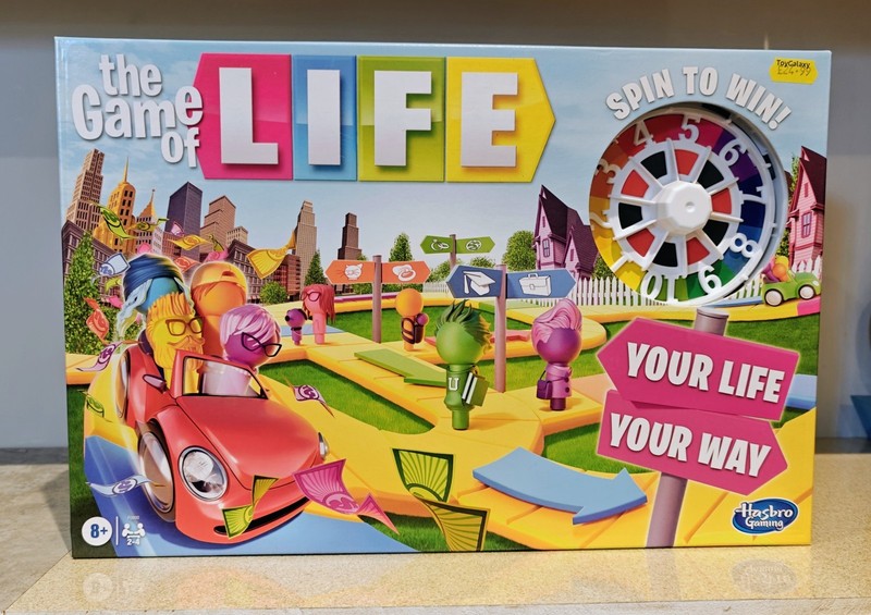 Hasbro Game of Life Board Game sealed new