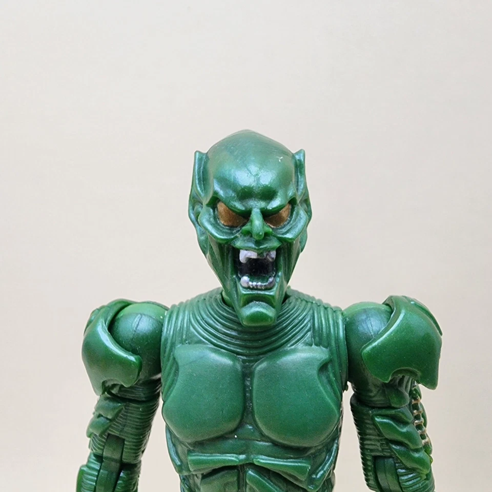 Marvel Legends Spider-Man 3 (ToyBiz 2007) Duende Verde 6" Película (Sandman BAF) Foto 2 de 4
