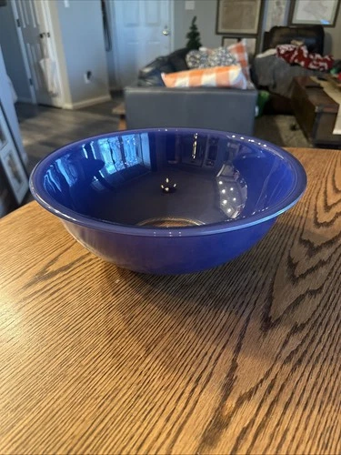 Vintage PYREX Cobalt Blue Glass with Clear Bottom  Mixing Bowl  326 4L
