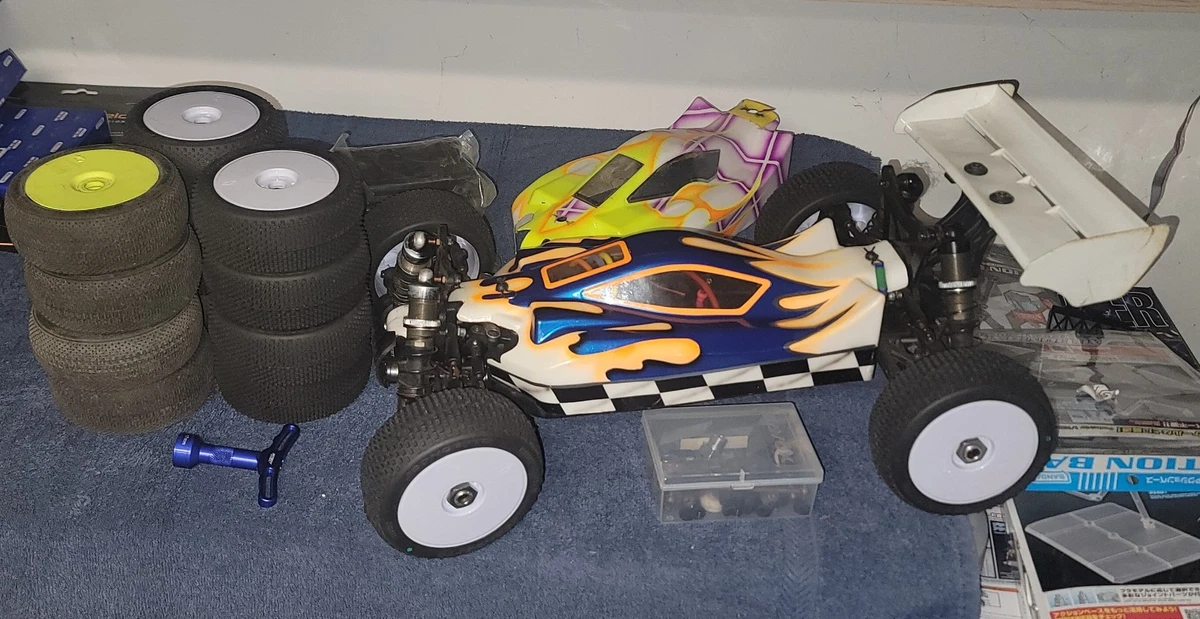 Serpent 811 gt8 prête a rouler - Modélisme