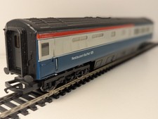 Hornby R427 OO Gauge BR InterCity Mk3 Buffet Coach 125