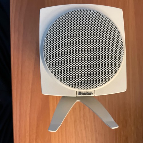 BOSTON Micro Media - remote Satellite Speaker ONLY w/Stand - pc laptop Acoustics - 第 1/6 張圖片