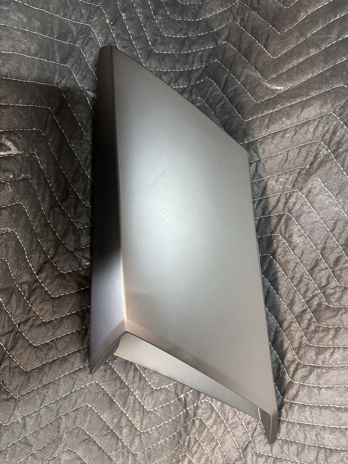 Lamborghini Aventador Air Conveyor Right Side ( 470122194D )
