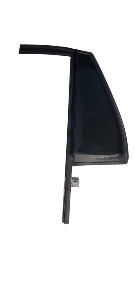 Buick Enclave 2008-2017 puerta trasera derecha ventilación cuarto ventana vidrio Foto 2 de 2