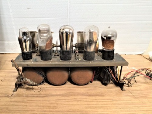 RARA antica radio tubolare americana Bosch Magneto Corporation AM o SW HAM? - Foto 13 di 15