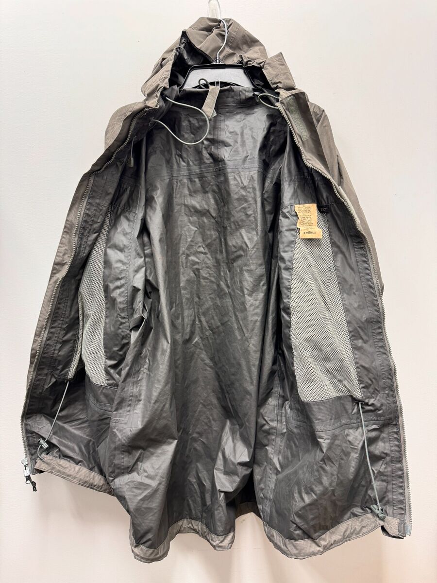 Patagonia PCU Level 6 Military Cold/Wet Weather Goretex Patagonia PCU Level 6 Military Cold/Wet Weather Goretex