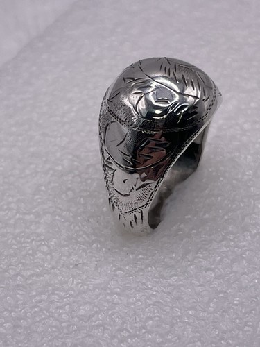 Vintage Floral Designed Sterling Silver Dome Ring, Signed, Size 7.5 - Picture 3 of 8