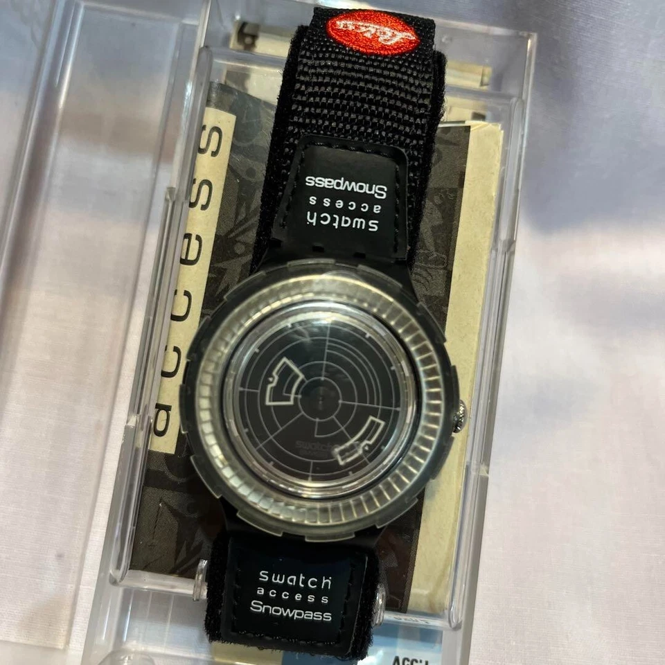 Reloj Leica Swatch Modelo Raro Película de Cuarzo Sin Usar En La Cara Batería Extra Funcionando Foto 3 de 4