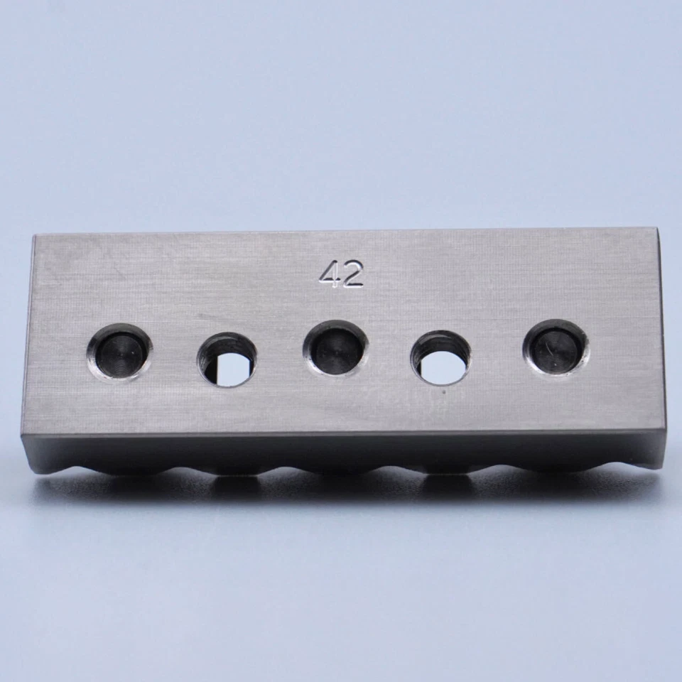 Tuerca de bloqueo de aleación de titanio ajuste Floyd Rose sistema de trémolo puente Foto 4 de 4