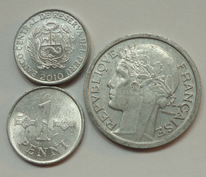 FOREIGN WORLD COINS LOT OF 3, SEE PICS, *FREE SHIPPING*   (# 24)
