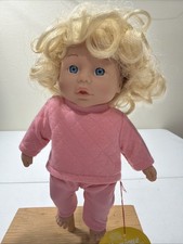 Monique Collection Annie 118 BRITTANY. Doll Wig. Pltnm Blonde. 8-9 New