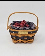 Longaberger J.W. Collection Miniature 2001-2002 Edition Berry Basket 