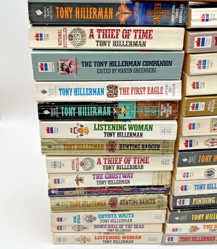 Tony Hillerman Lot 29 Navajo Mystery Paperbacks Joe Leaphorn Jim Chee Foto 2 de 4