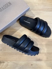 NWB STEVE MADDEN Women COZI Black 8 Platform Cushion Slide Sandal