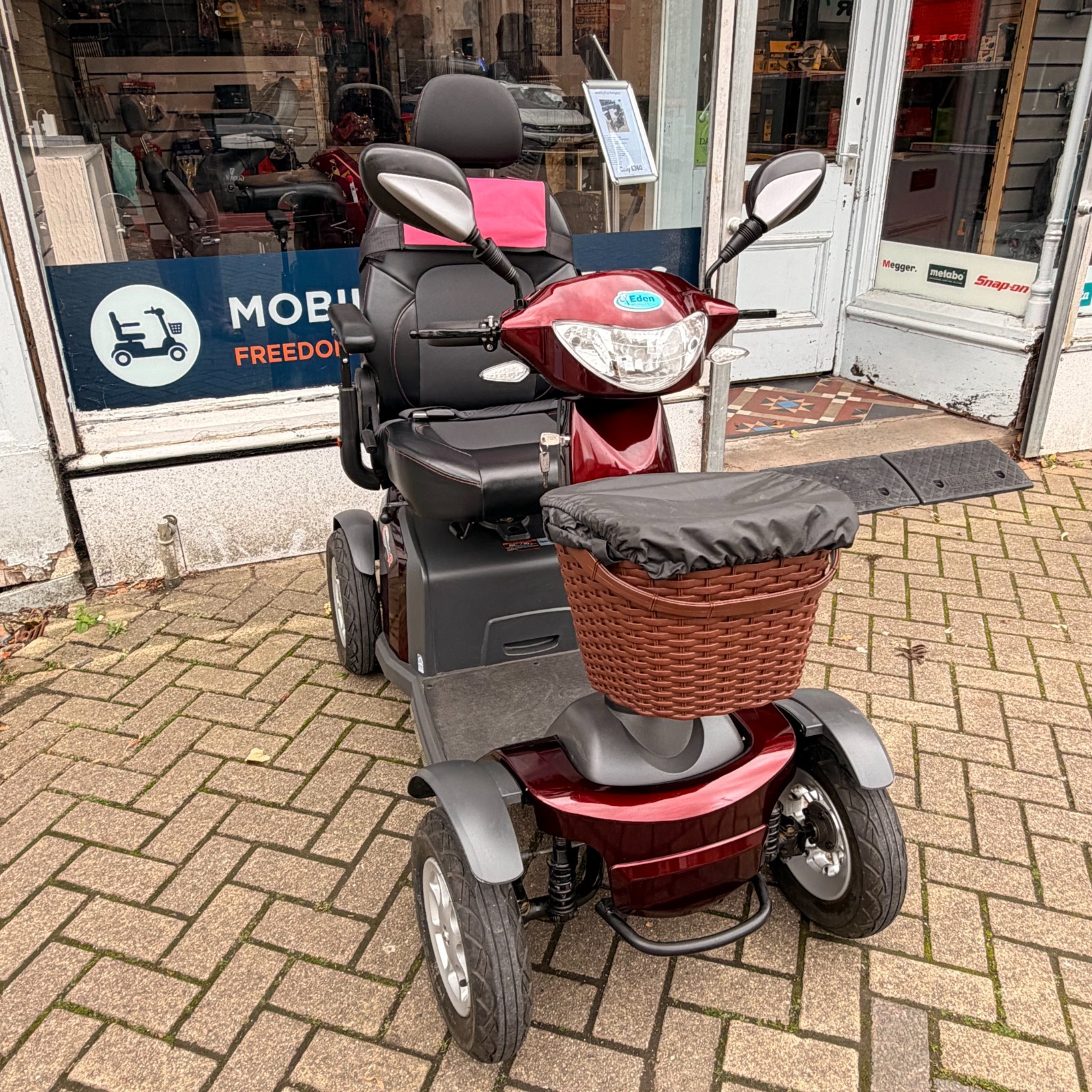 Eden Mobility Roadmaster Plus R 8mph Road Legal Mobility Scooter Burgundy photo 10